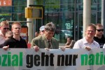 Die NPD-Landtagsabgeordneten (Jürgen W. Gansel, Winfried Petzold und Holger Apfel) bei einer Demonstration in Dresden Die NPD-Landtagsabgeordneten (Jürgen W. Gansel, Winfried Petzold und Holger Apfel) bei einer Demonstration in Dresden