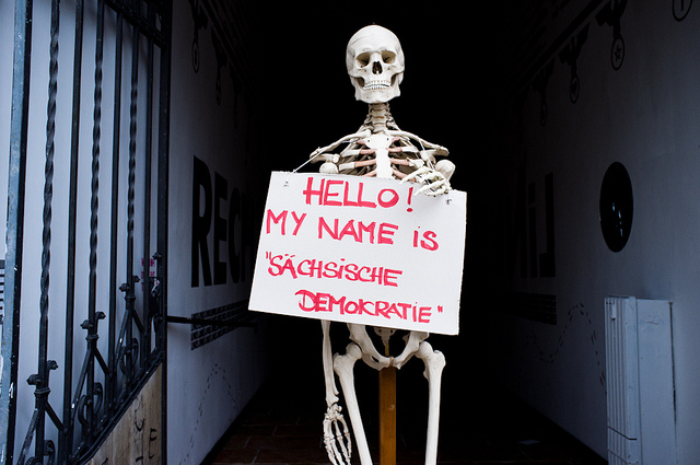 Hello! My name is "Sächsische Demokratie" (Quelle: flickr.com/photos/haskala/6033259273)