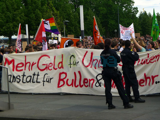 Tausende Menschen bei Bildungsprotesten im Mai