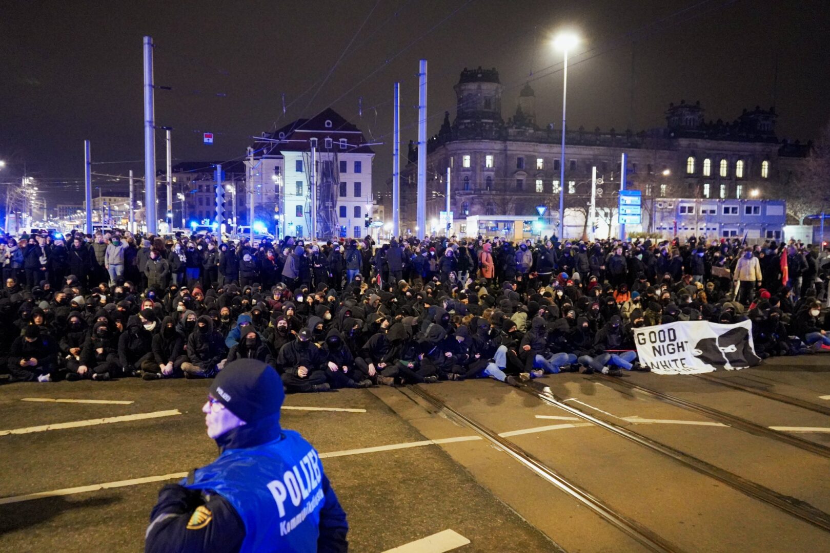 Blockade auf der Petersburger Straße in Dresden